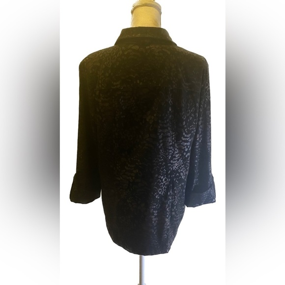 JM Collections Top - Picture 3 of 13